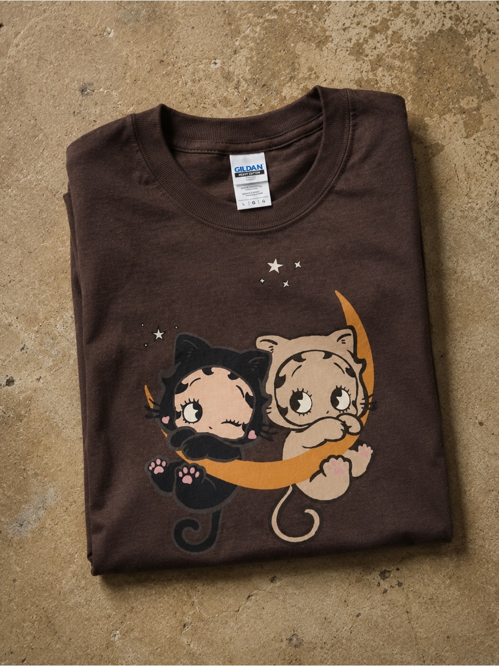 Gildan 5000 Brown Betty Boop Cat Moon Vintage Graphic Tee Size M - Picture 2 of 5